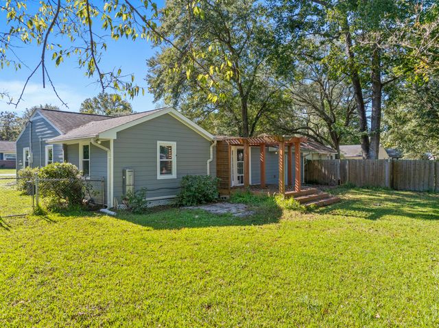 5806 Edinburgh Drive, Hanahan, SC 29410