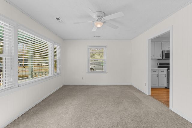 5806 Edinburgh Drive, Hanahan, SC 29410