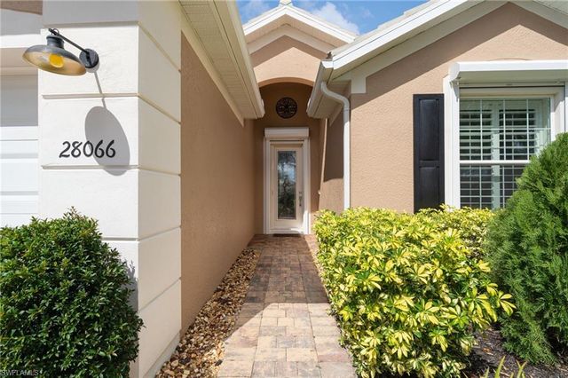 28066 Pisces LN, Bonita Springs, FL 34135