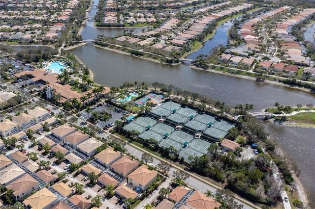 28066 Pisces LN, Bonita Springs, FL 34135