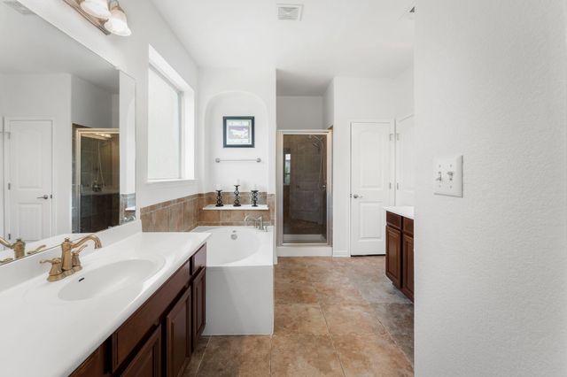 108 Lake Mineral Wells DR, Georgetown, TX 78628