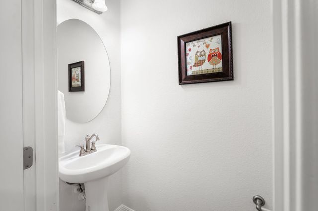 108 Lake Mineral Wells DR, Georgetown, TX 78628
