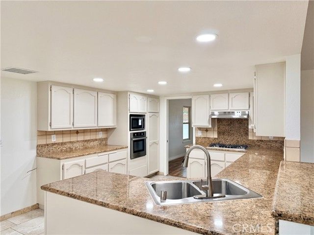 14840 Pamlico Road, Apple Valley, CA 92307
