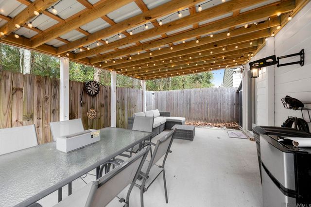 820 S Audubon Place Ave, Gonzales, LA 70737