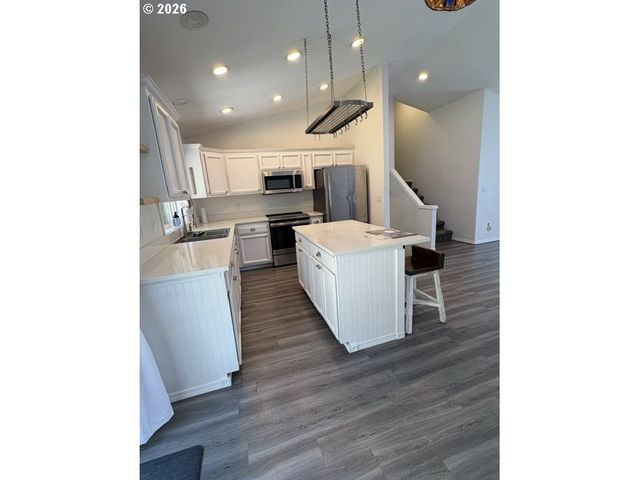 16610 Se HAROLD Ave, Milwaukie, OR 97267
