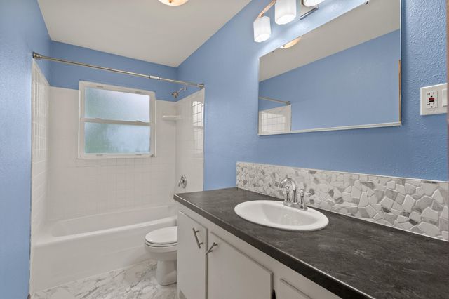 401 S HARRIS ST, Harrisburg, MO 65256