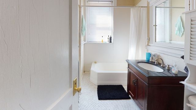 60 Charlesgate East 118, Boston, MA 02215