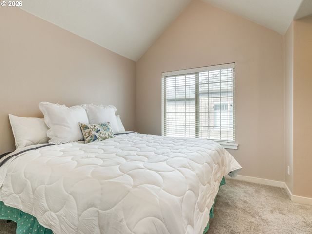 8139 Ne ROCKNE Way, Hillsboro, OR 97006