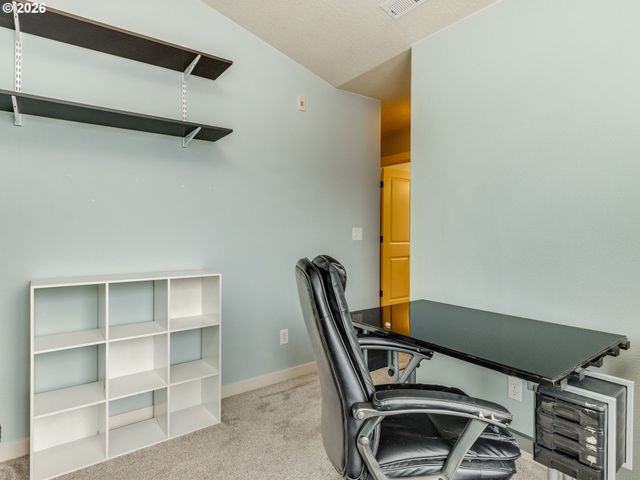 8139 Ne ROCKNE Way, Hillsboro, OR 97006