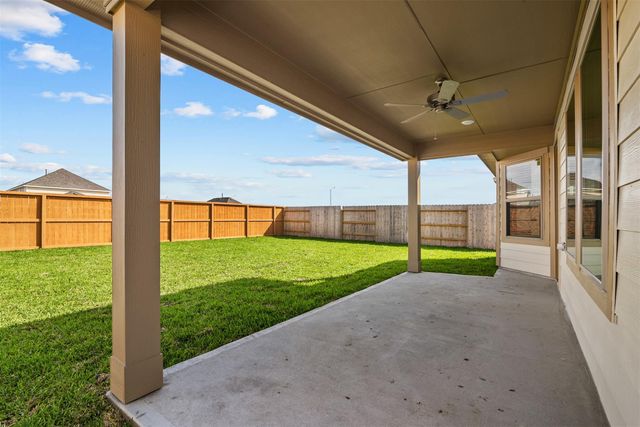 8438 Jetty Glen Drive, Cypress, TX 77433