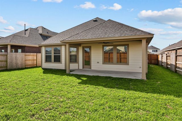8438 Jetty Glen Drive, Cypress, TX 77433