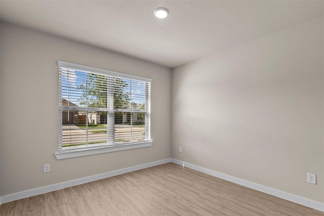 8438 Jetty Glen Drive, Cypress, TX 77433