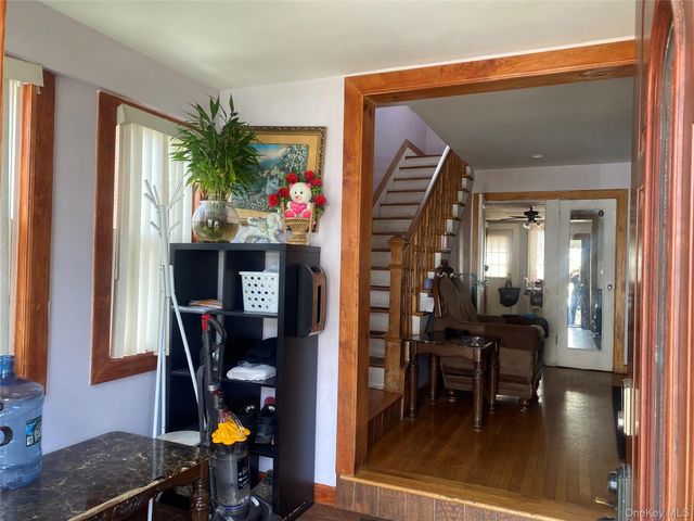 24 Lent Avenue, Hempstead, NY 11550