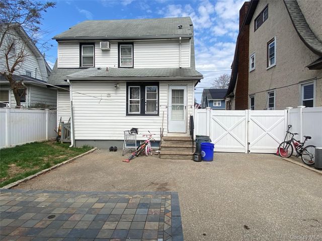 24 Lent Avenue, Hempstead, NY 11550