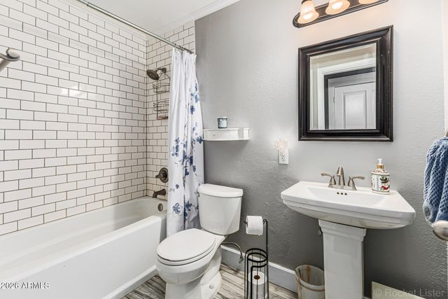 7040 N 177TH Avenue, Waddell, AZ 85355