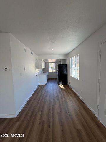 8235 N 34TH Drive, Phoenix, AZ 85051