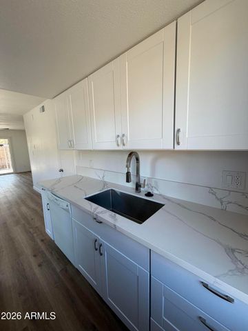 8235 N 34TH Drive, Phoenix, AZ 85051
