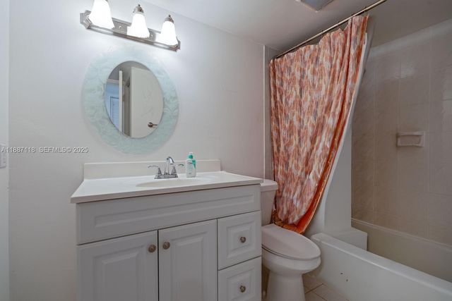 10816 N Kendall Drive R16, Miami, FL 33176