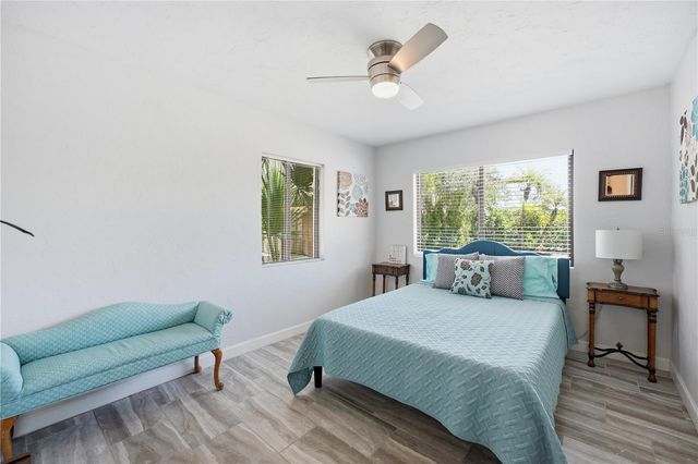 4925 REMINGTON DRIVE, Sarasota, FL 34234