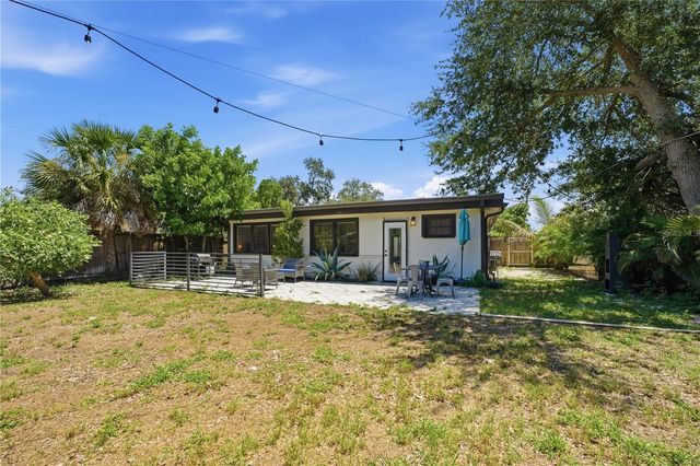 4925 REMINGTON DRIVE, Sarasota, FL 34234