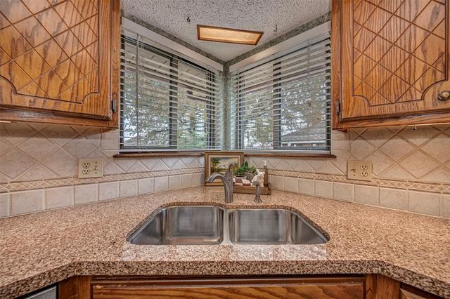 8129 NW 82nd Street, Oklahoma City, OK 73132