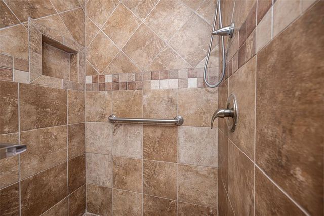 8129 NW 82nd Street, Oklahoma City, OK 73132