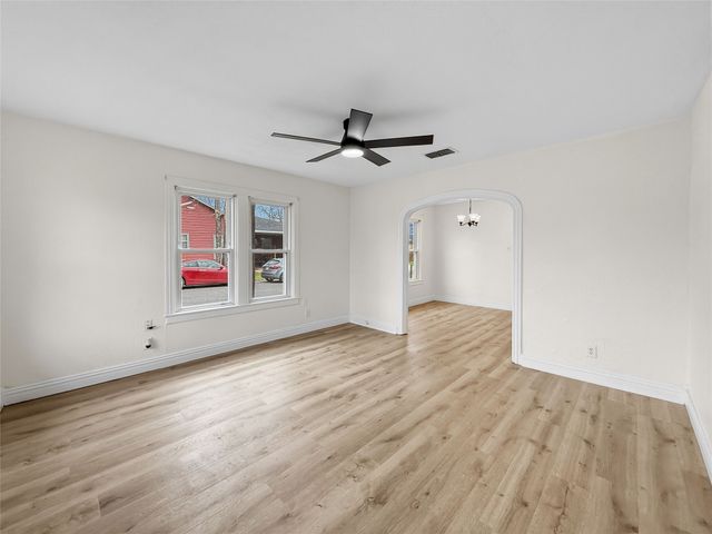 304 Texas Street, Sulphur Springs, TX 75482