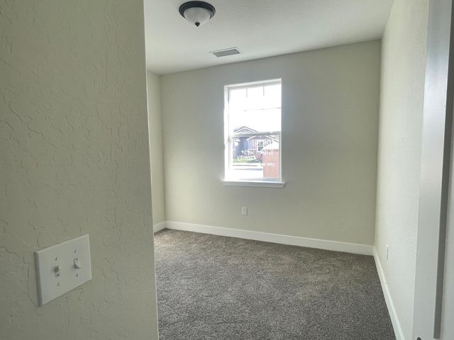 16162 West Monterey Avenue, Kerman, CA 93630