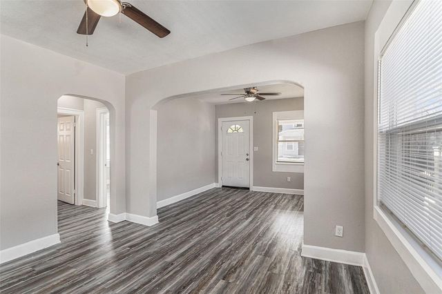 708 E BROAD STREET, Tampa, FL 33604