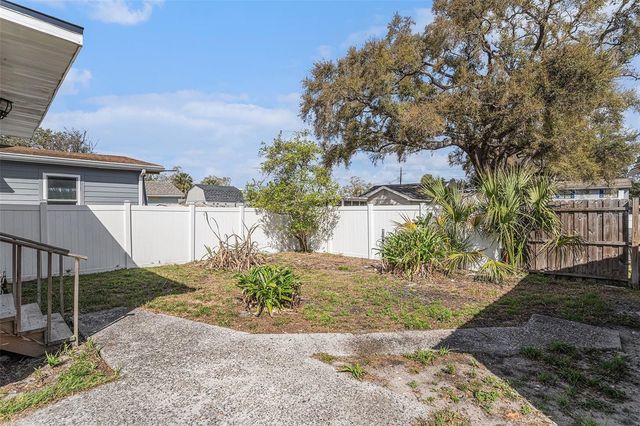 708 E BROAD STREET, Tampa, FL 33604