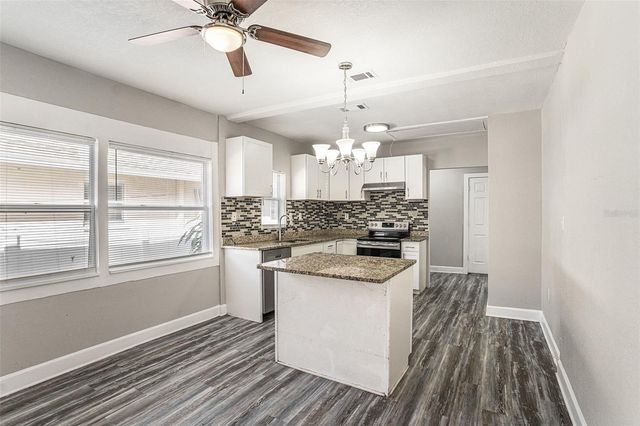 708 E BROAD STREET, Tampa, FL 33604