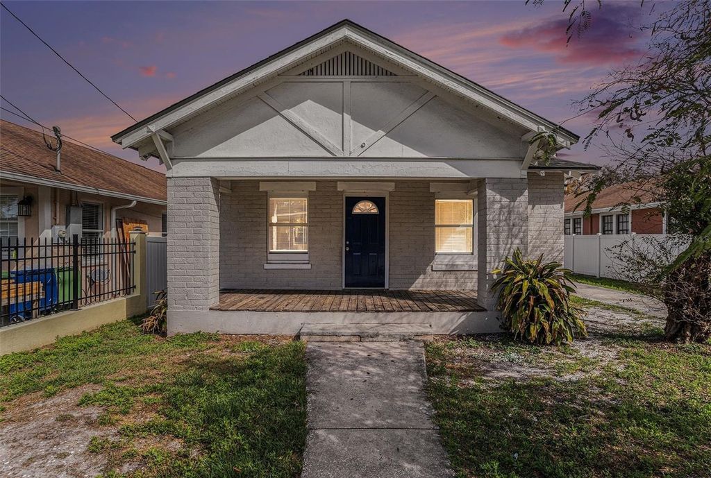 708 E BROAD STREET, Tampa, FL 33604