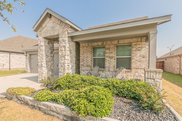 2120 Gill Star Drive, Haslet, TX 76052