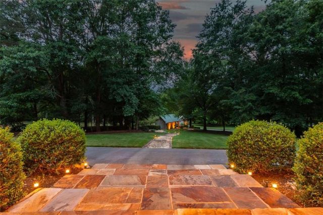 565 Owens Gin Road NE, Calhoun, GA 30701