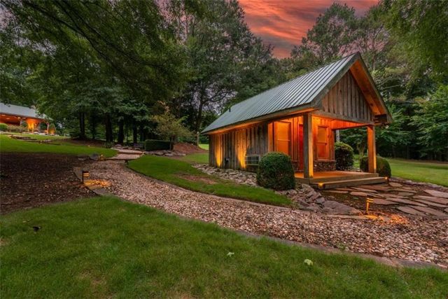 565 Owens Gin Road NE, Calhoun, GA 30701