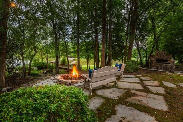 565 Owens Gin Road NE, Calhoun, GA 30701