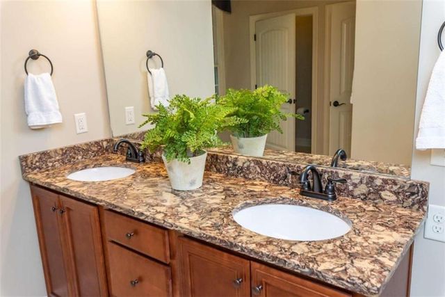 565 Owens Gin Road NE, Calhoun, GA 30701