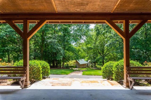 565 Owens Gin Road NE, Calhoun, GA 30701