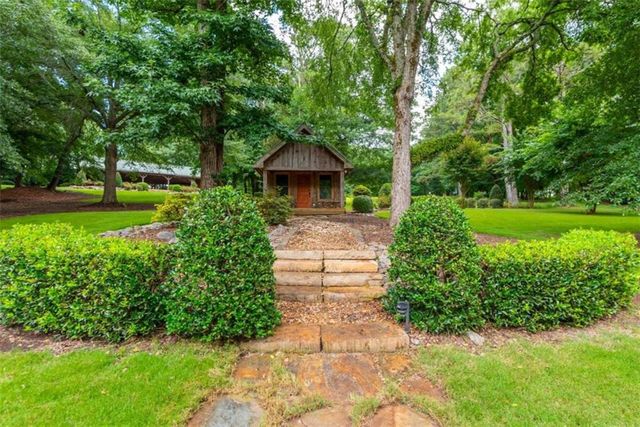 565 Owens Gin Road NE, Calhoun, GA 30701