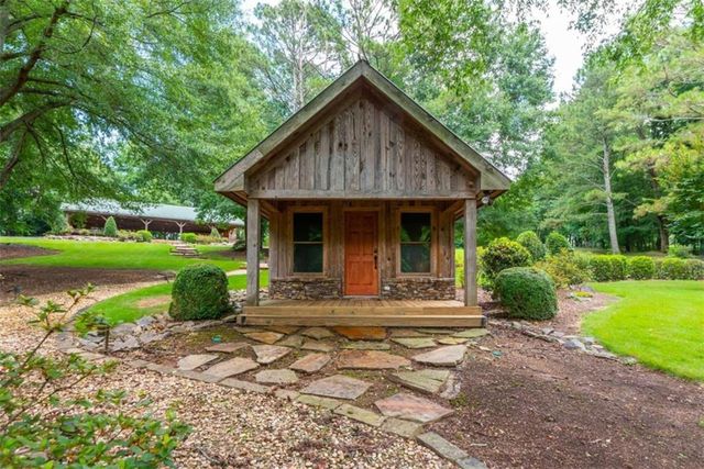 565 Owens Gin Road NE, Calhoun, GA 30701