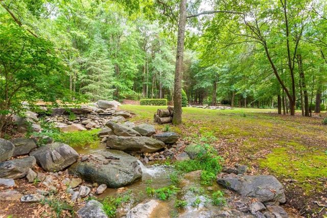 565 Owens Gin Road NE, Calhoun, GA 30701