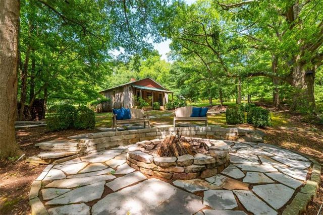 565 Owens Gin Road NE, Calhoun, GA 30701