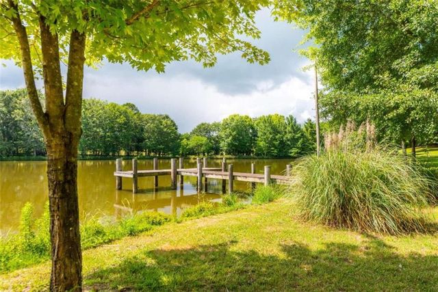 565 Owens Gin Road NE, Calhoun, GA 30701