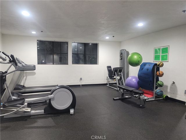 720 W 4th Street 104, Long Beach, CA 90802