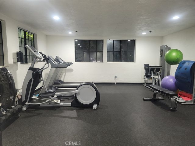 720 W 4th Street 104, Long Beach, CA 90802