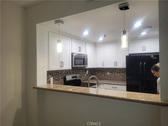 720 W 4th Street 104, Long Beach, CA 90802