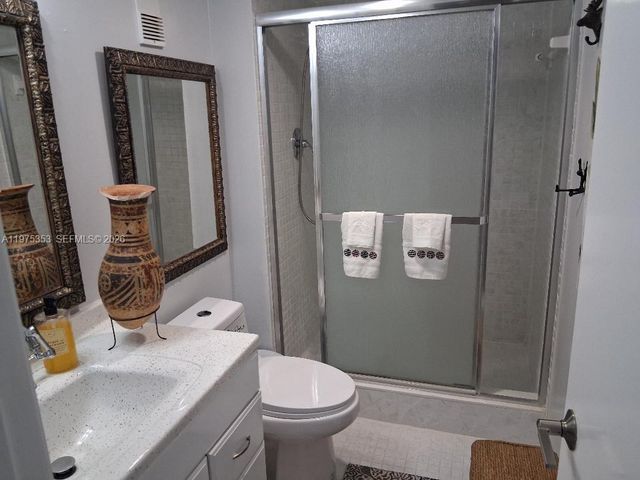 1000 St Charles Place 609, Pembroke Pines, FL 33026