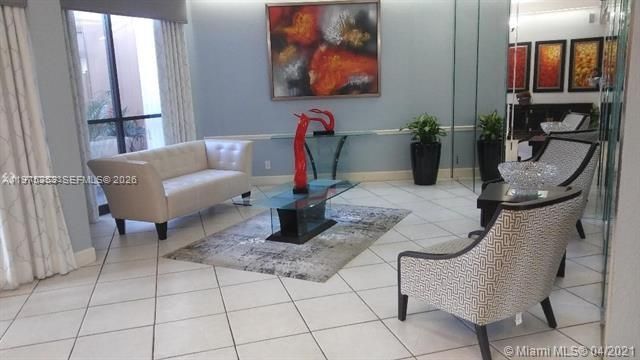 1000 St Charles Place 609, Pembroke Pines, FL 33026