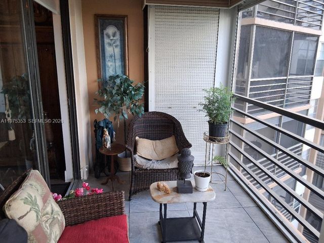 1000 St Charles Place 609, Pembroke Pines, FL 33026