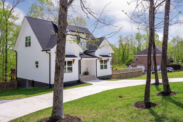 4632 Pattentown Road, Ooltewah, TN 37363